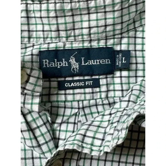 Ralph Lauren Classic Fit buttoned shirt, Size Large - Picture 3 of 9
